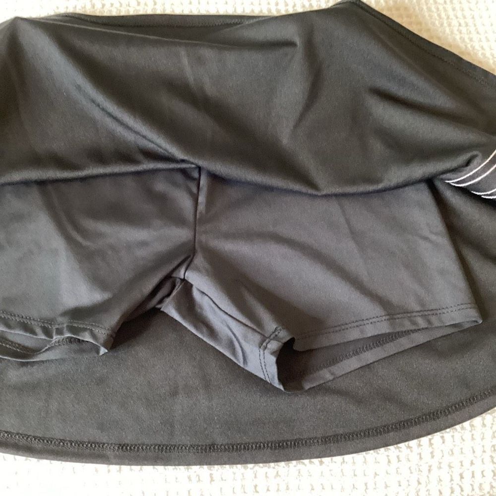 Girls NWT‎ Adidas Performance Skort Medium Black / white - Picture 6 of 10
